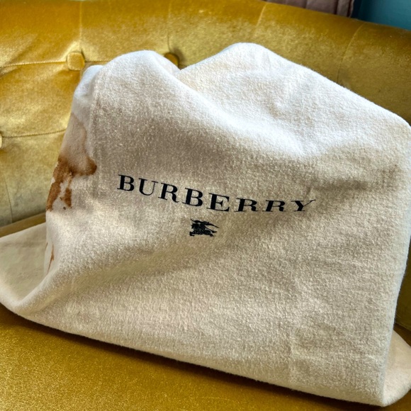 SOLD‼️BURBERRY BOSTON BAG - Picture 10 of 10